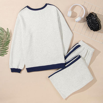 Women's 2 Piece Outfit Fleece Sweatsuit Casual Lounge Matching Sets Crewneck Loose Fit Cozy Sweatshirt & Straight Leg Sweatpants Womenswear